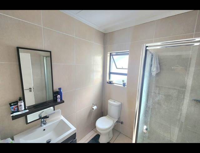 1 BEDROOM APARTMENT FOR SALE IN OLIVEDALE